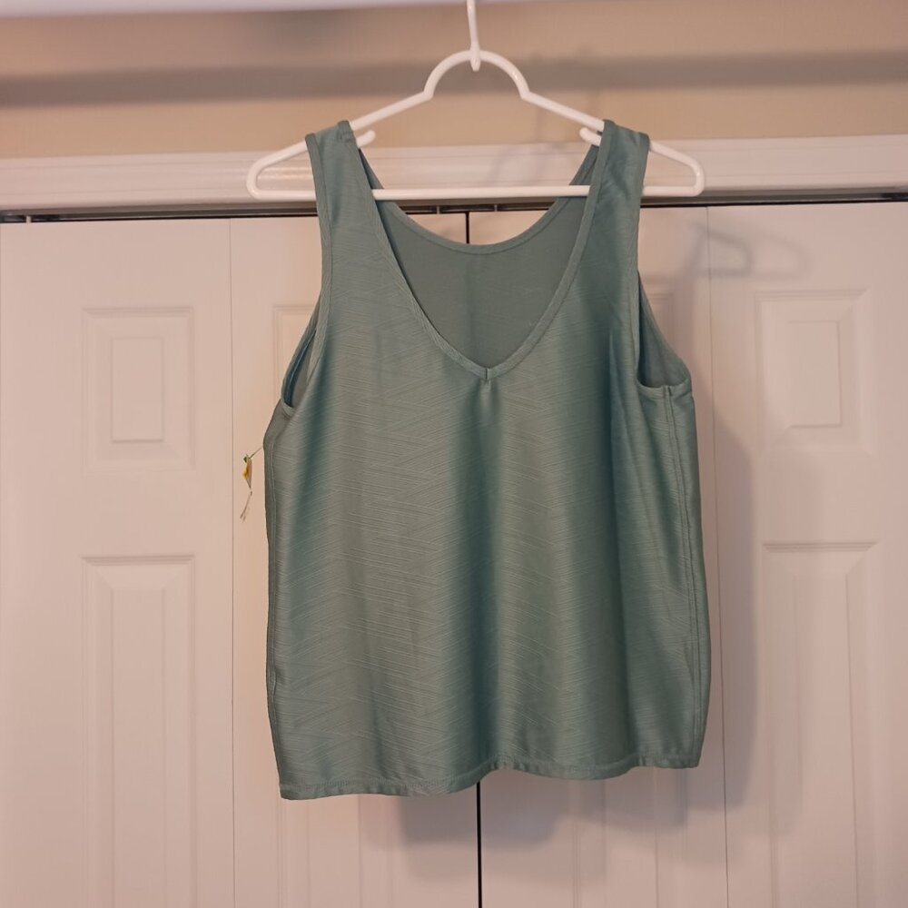 #161 3/$18 - NWT MTA Sport Green Tank Top Size XL